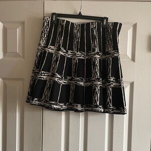 NIC+ZOE Monochrome Patterned Skater Skirt
